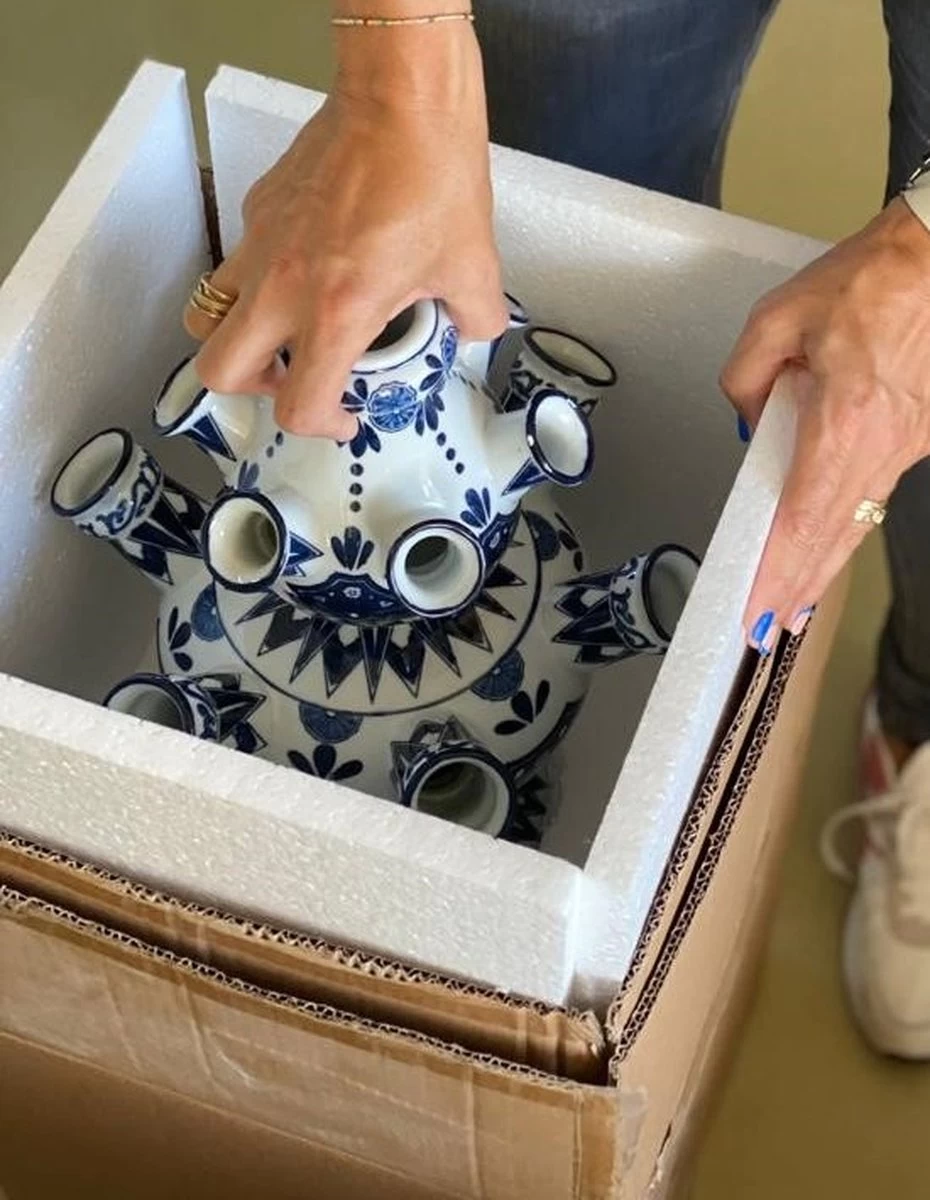 Tulpenvaas - 31 Cm - &Klevering - Tulpenvaas Delfts Blauw - Cadeau Voor Vrouw - Relatiegeschenk - Holland Souvenir - Cadeau Moeder - Housewarming Cadeau - Image 3